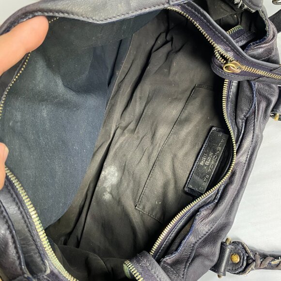 Balenciaga medium classic City Bag in Black Leather strap - Picture 5 of 11